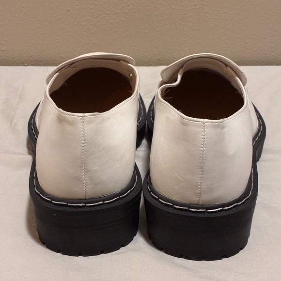 NWOT Torrid White Loafers with Black Soles - Picture 4 of 8
